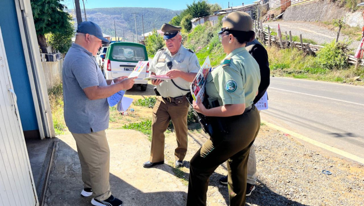 /carabineros-y-red-comunitaria-refuerzan-campana-preventiva-por-incendios