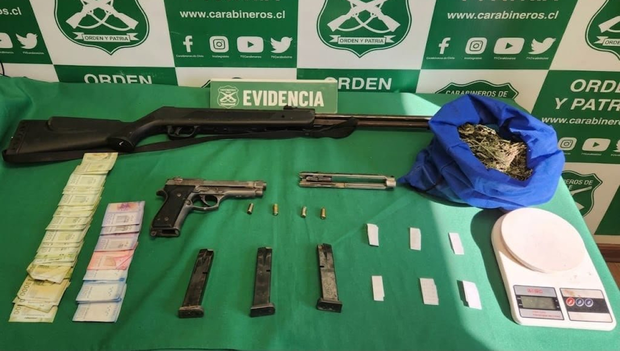 /detienen-a-sujeto-tras-allanamiento-en-curanilahue-incautan-droga-armas-y