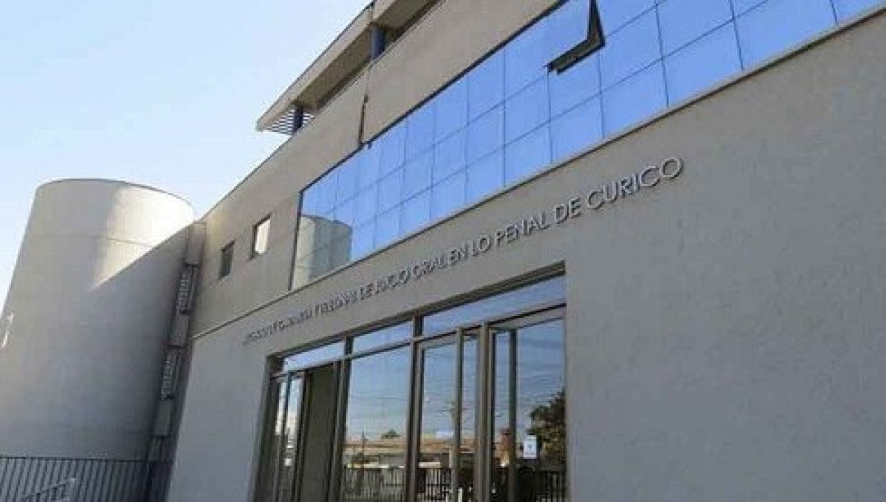 /tribunal-de-curico-condena-a-exfuncionario-por-abuso-sexual-en-colegio-de