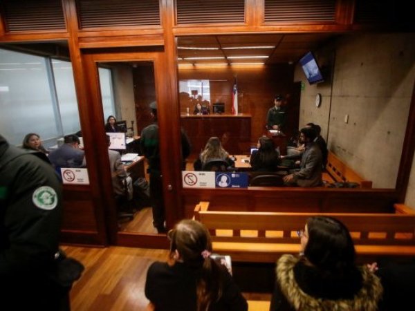 Mujer es declarada culpable por ocultar cuerpo momificado de su madre y cobrar su pensión en Curicó